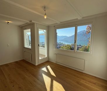 Frisch saniertes 4.5-Zimmer-Einfamilienhaus mit traumhafter Seesicht - Photo 2