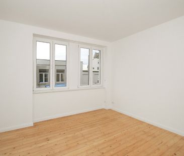 Erstbezug nach Kernsanierung - moderne 2-Zimmer-Wohnung im charmant... - Photo 2