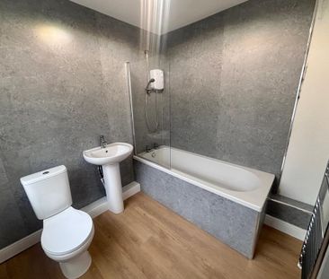 2 bedroom terraced house to rent - Photo 3