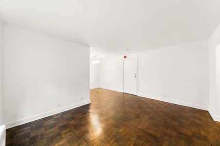 For Lease - 308 The Kingsway Way Unit# 110, Toronto, Ontario - Photo 3