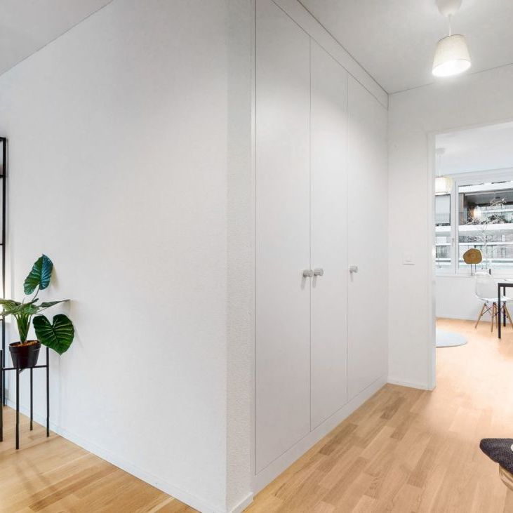 "neuwertige 4.5 ZWG in Bern Brünnen" - Photo 1