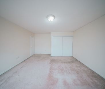 For Lease - 26 Peacock Crescent, Ajax, Ontario - Photo 3