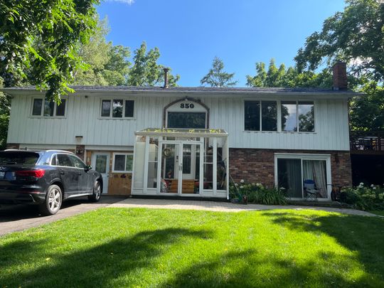 For Lease - 850 Clarkson Road Unit# Room A, Mississauga, Ontario - Photo 1