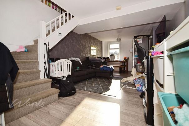 3 bedroom terraced house to rent - Photo 1