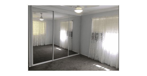 High-Set 3 Bedroom Home in West Rockhampton – Spacious Yard & Great Location - Photo 1