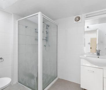 3/64 Undercliff Road, Freshwater NSW 2096 - Apartment For Rent | Do... - Photo 5