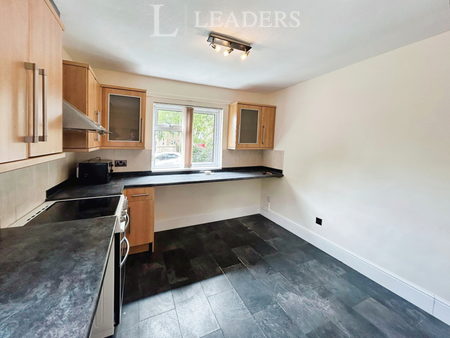 2 bedroom apartment to rent Unwin Road, Cheltenham, GL51 - Photo 3