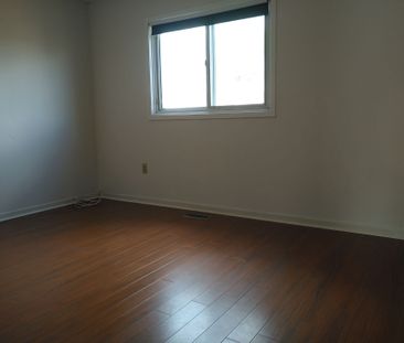 For Lease - 646 Village Parkway Unit# 50, Markham, Ontario - Photo 4