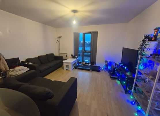 2 bedroom flat to rent - Photo 1