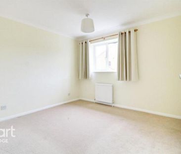 2 bedroom semi-detached house to rent - Photo 5