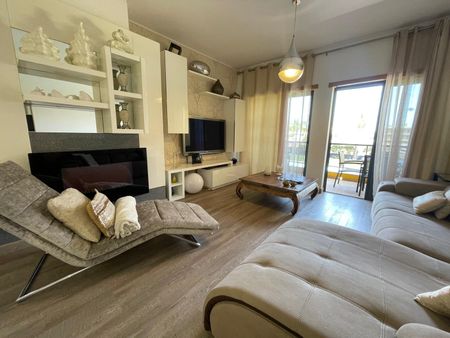 Magnifico apartamento localizado a poucos passos da praia em Quarteira. - Photo 2