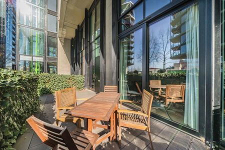 3 bedroom flat to rent - Photo 3