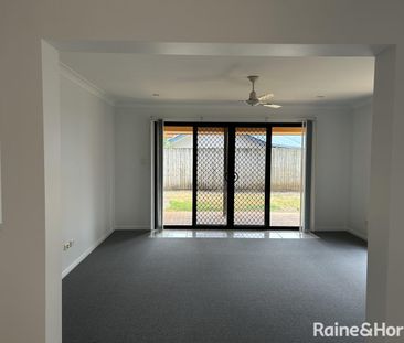 RENOVATED FAMILY HOME IN QUIET LOCATION - Photo 1