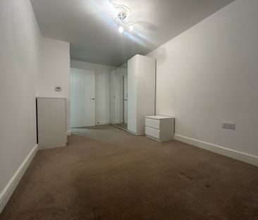 Bridge Road East, Welwyn Garden City - Photo 3