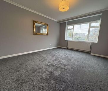 4 bedroom semi-detached house to rent - Photo 6