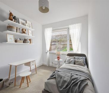 3 bedroom detached bungalow to rent - Photo 1
