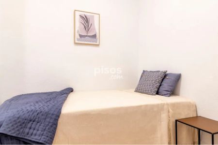 Piso en alquiler en Calle de Bartolomé Reus - Photo 2