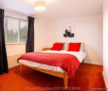 3 bedroom property to rent in London - Photo 2