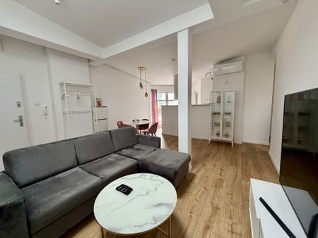 Aleja Fontann-3 pokoje w wysokim standardzie-winda - Photo 2