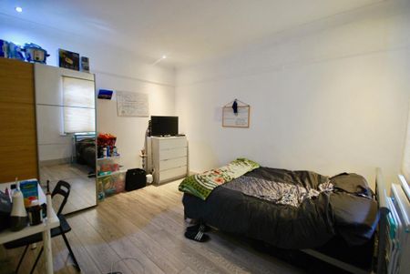 5 bedroom terraced house to rent - Photo 3