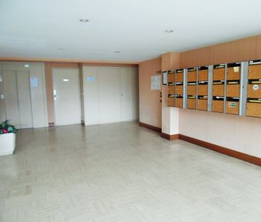 DUPLEX NON MEUBLÉ AVEC BALCON ET GARAGE, PROCHE CENTRE VILLE - Photo 6