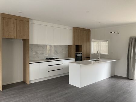 Step into luxury and sophistication with this four-bedroom plus study home, designed to exceed your expectations. - Photo 5