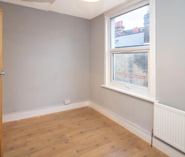 4 bedroom maisonette to rent - Photo 6