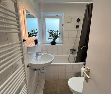 Möblierte 2 1/2 Zimmer Wohnung in Neuhausen - Photo 5