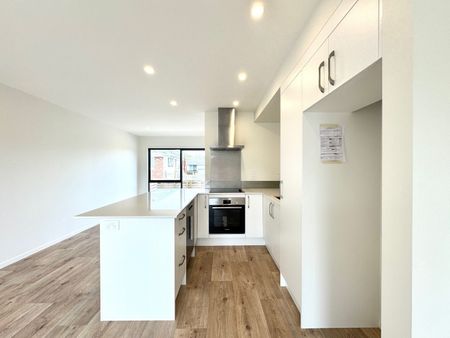 22C Royton Avenue, Mangere East, Auckland - Photo 2