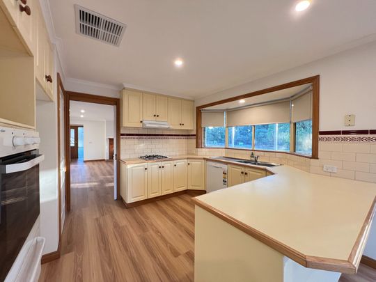 3 Bedroom Home close to schools - Photo 1