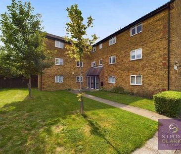 New Ash Close, East Finchley, - With Study Room, N2 - Photo 2