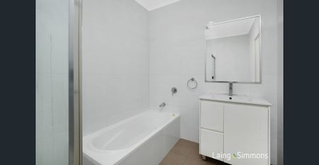 Modern One Bedroom + Study - Photo 4