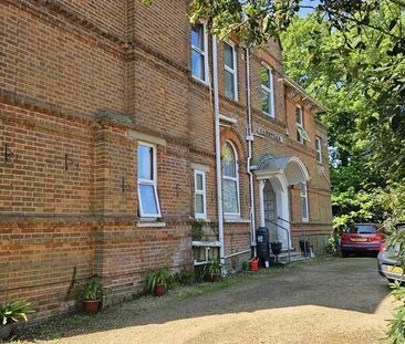 1 bedroom ground floor flat to rent - Photo 1