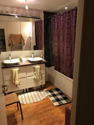 Location Appartement 3 pièces 81m² LYON 2ème - Photo 3