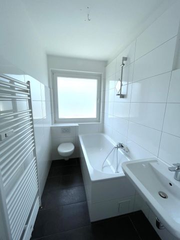 Helle 3-Zimmer-Etagenwohnung in Hambühren mit Balkon! - Photo 4