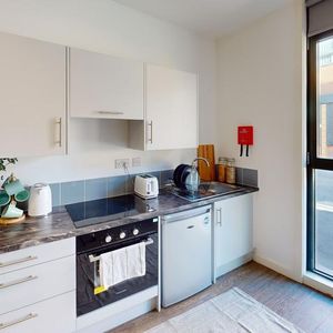 Studio to rent - Photo 2