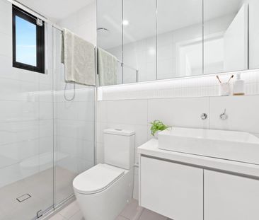 BRAND NEW 3 Bedroom Townhouse in Footscray's Vibrant Heart - Photo 3