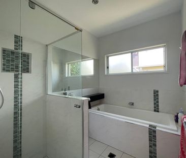 30 Crestview Drive, Peregian Springs, Qld 4573 - Photo 3