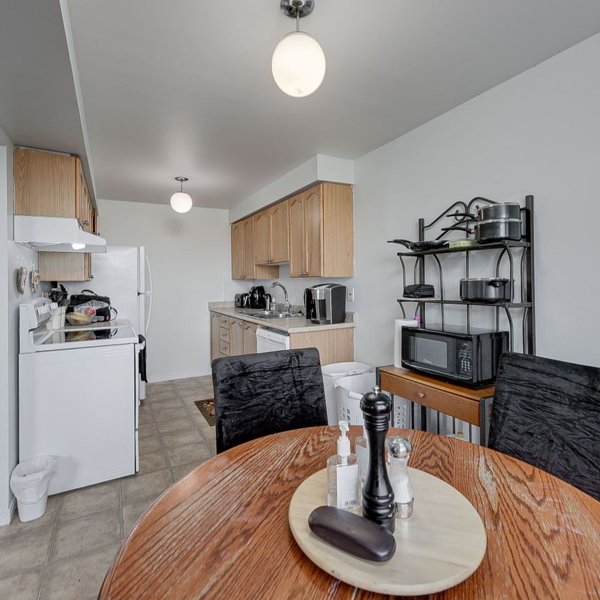 For Lease - 37 GOODWIN Drive, Barrie, Ontario - Photo 1