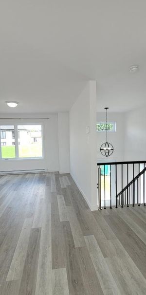 Maison Hauteville à louer à Amqui - Photo 1