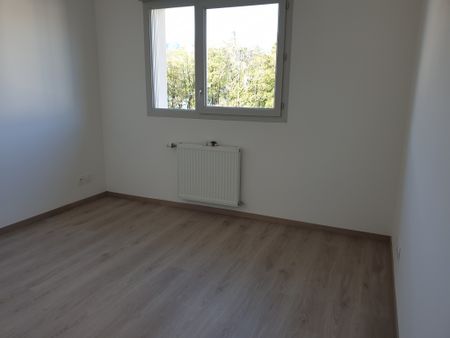Location Appartement 2 pièces 44m² AIX LES BAINS 73100 - Photo 2