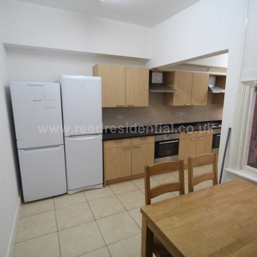 239 Derby Road, Lenton - Photo 1
