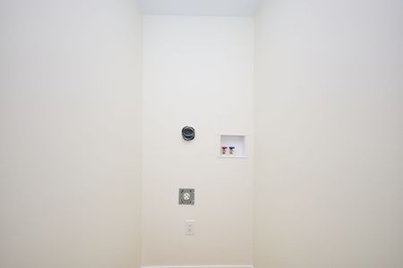 For Lease - 4650 Belfast Avenue Unit# Lower Unit, Niagara Falls, Ontario - Photo 3