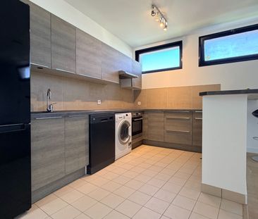 Location Appartement 3 pièces 94m² - Photo 6