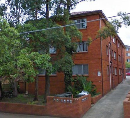 2 Bedroom Unit Ground Floor - Photo 3