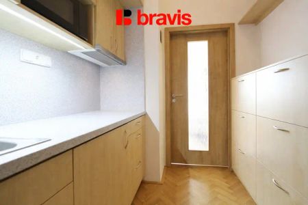 Pronájem bytu 1+1, ul. Dřevařská, Brno - Královo pole, po rekonstrukci, balkon - Fotografie 2