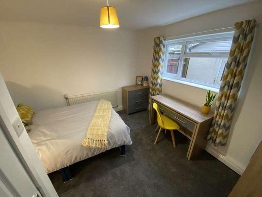 Brynmore, Peterborough, PE3 - Photo 1