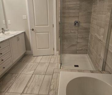 For Lease - 2320 Constance Avenue, London South, Ontario - Photo 6