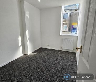 2 bedroom end of terrace house to rent - Photo 2
