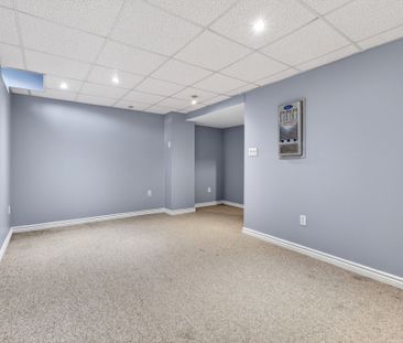 For Lease - 8 Toscana Drive, Whitby, Ontario - Photo 2
